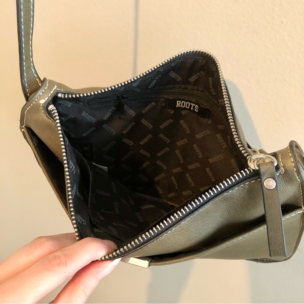 Roots Canada Olive Green Faux Leather Crossbody Bag Adjustable Strap - Picture 7 of 14